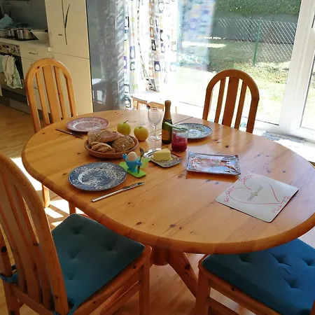 Welcome At Elvira's Haus Im Linzer Sueden Mit Garten Und Kinderspielplatz لينتز