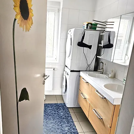 شقة Welcome At Elvira's Haus Im Linzer Sueden Mit Garten Und Kinderspielplatz لينتز